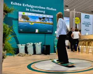 Messespiel LKH, Surfboard, Interaktives Messespiel, Event, Eventspiel, Spielentwicklung, Interaktive Lösungen, Corporate Games, Messehighlight